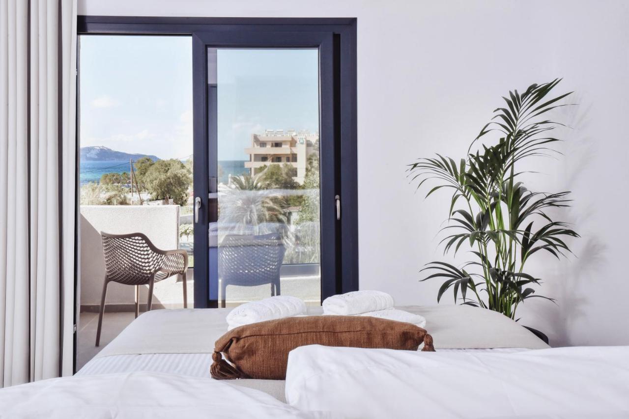 Ikaros Suites Amoudara Lasithiou エクステリア 写真